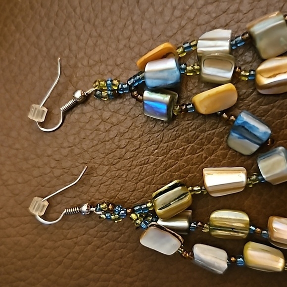 Vintage 1990s Abalone Seed Beaded Dangle Hook Boho Earrings - Picture 6 of 6